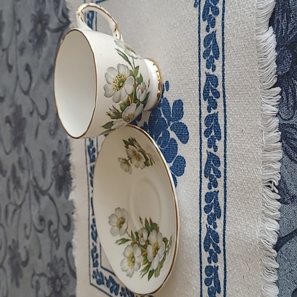 Delphine Bone China Cup & Saucer, England. White Flowers/Green Leaves, Gold Trim - Picture 2 of 5